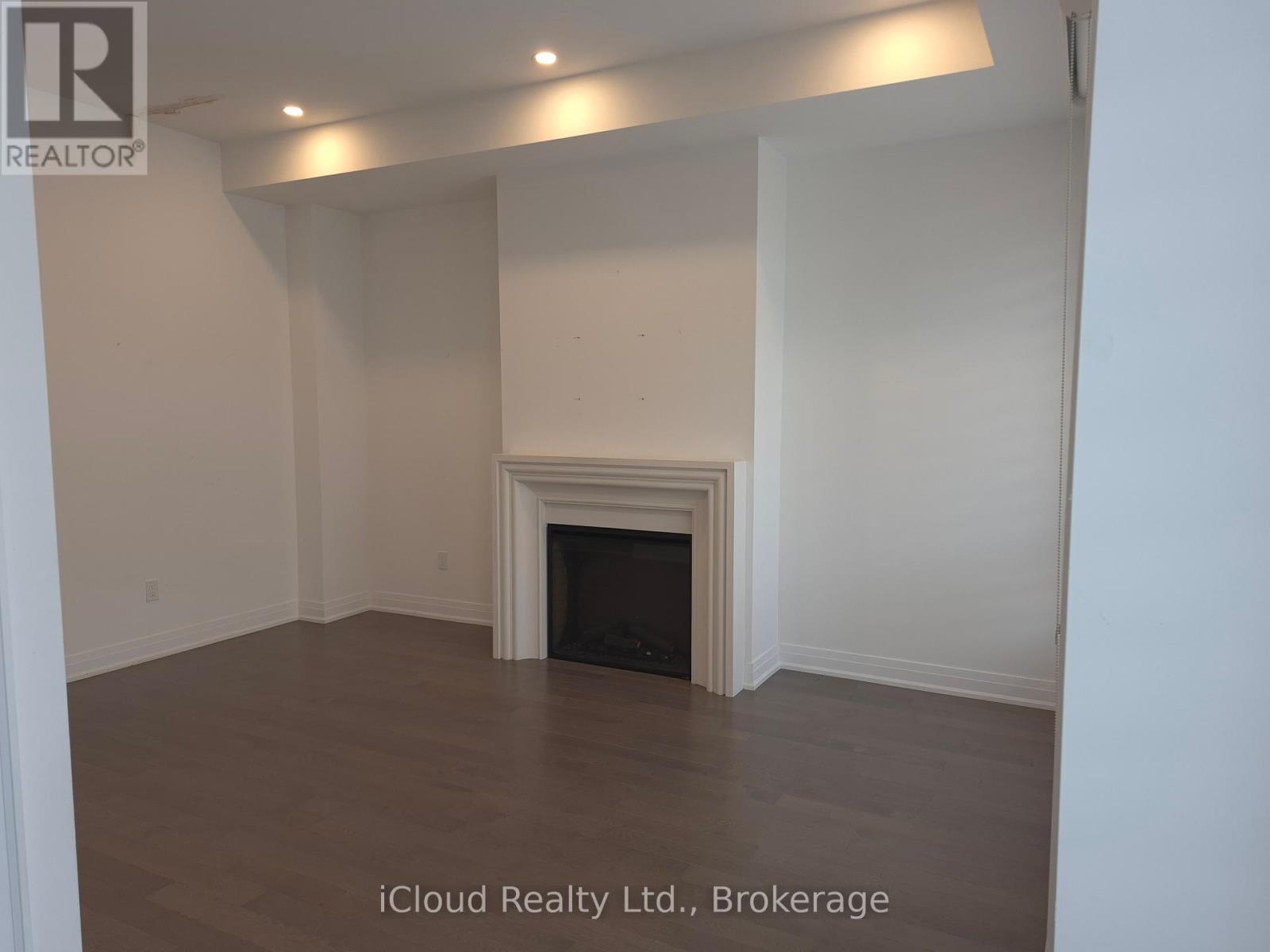 31 Globemaster Lane Property Photo 7