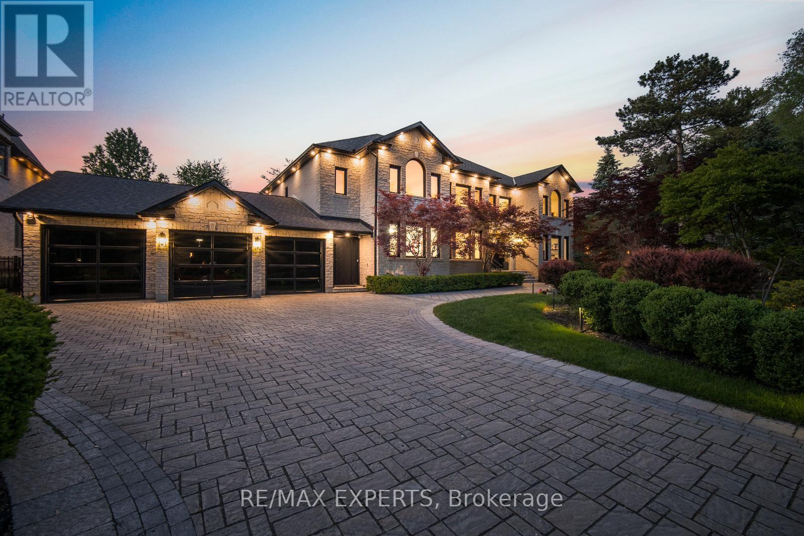 82 WESTWOOD LANE
