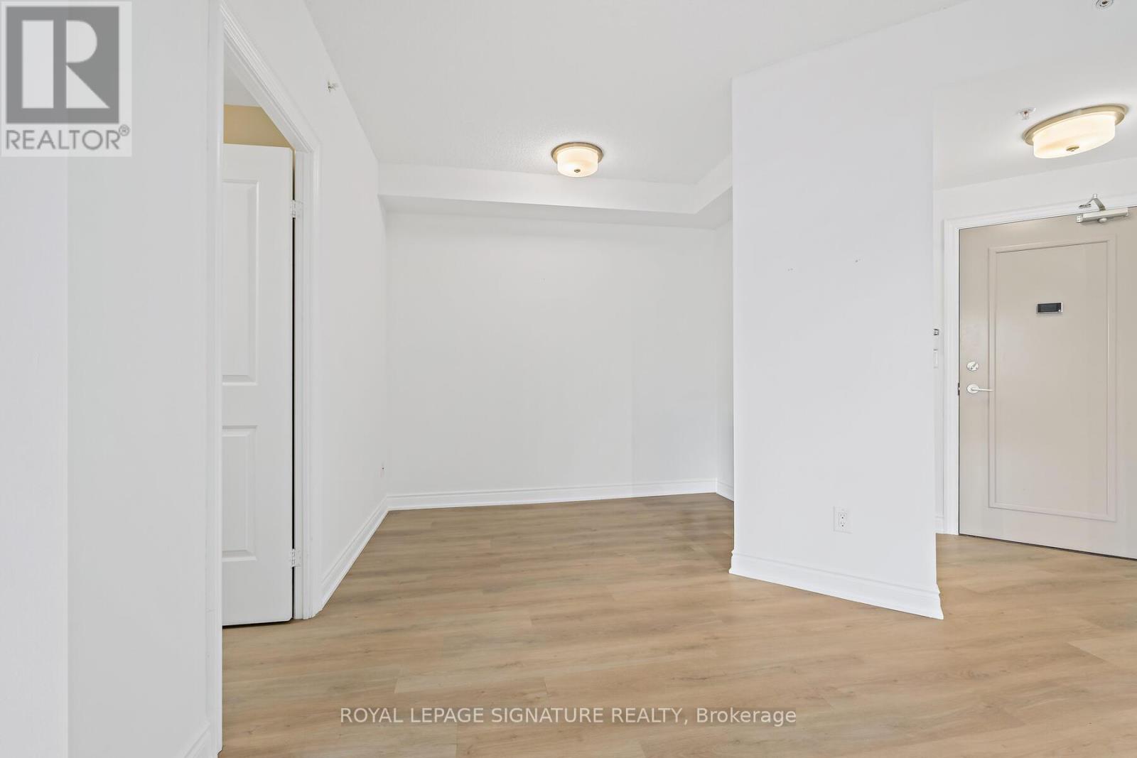 220 - 2396 Major Mackenzie Drive W Property Photo 13