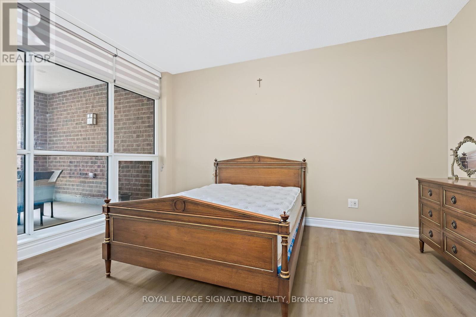 220 - 2396 Major Mackenzie Drive W Property Photo 15