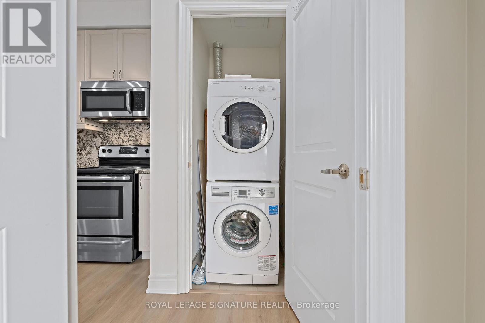 220 - 2396 Major Mackenzie Drive W Property Photo 22
