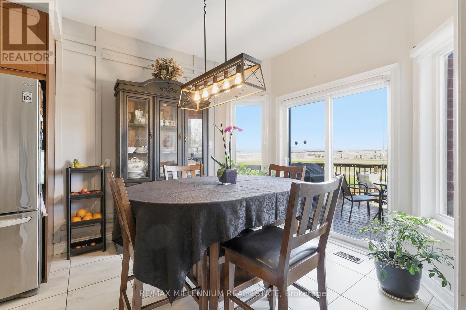 296 Miller Park Avenue Property Photo 12