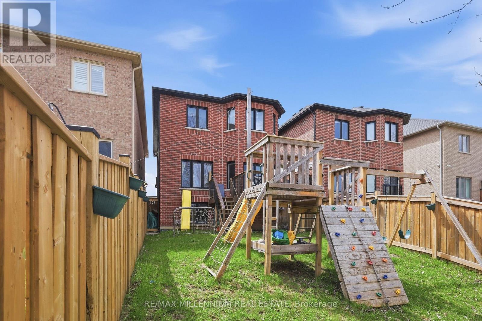 296 Miller Park Avenue Property Photo 25