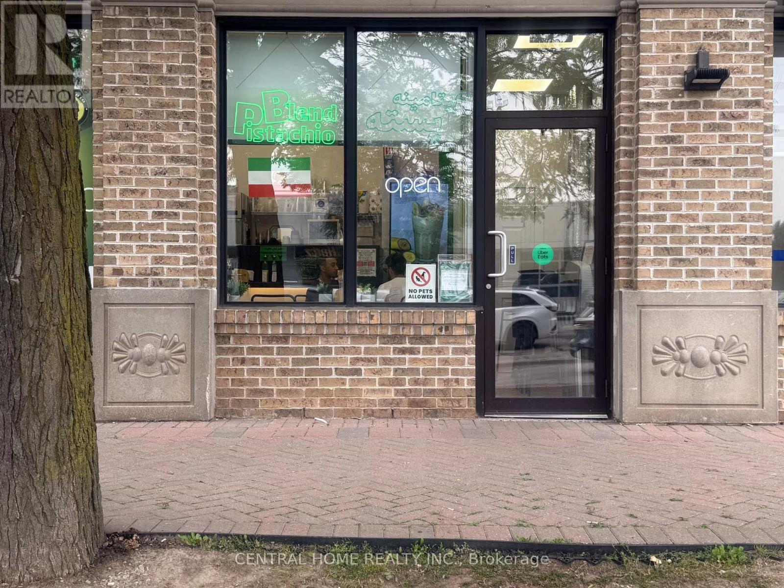 104 - 10376 Yonge St Property Photo 3