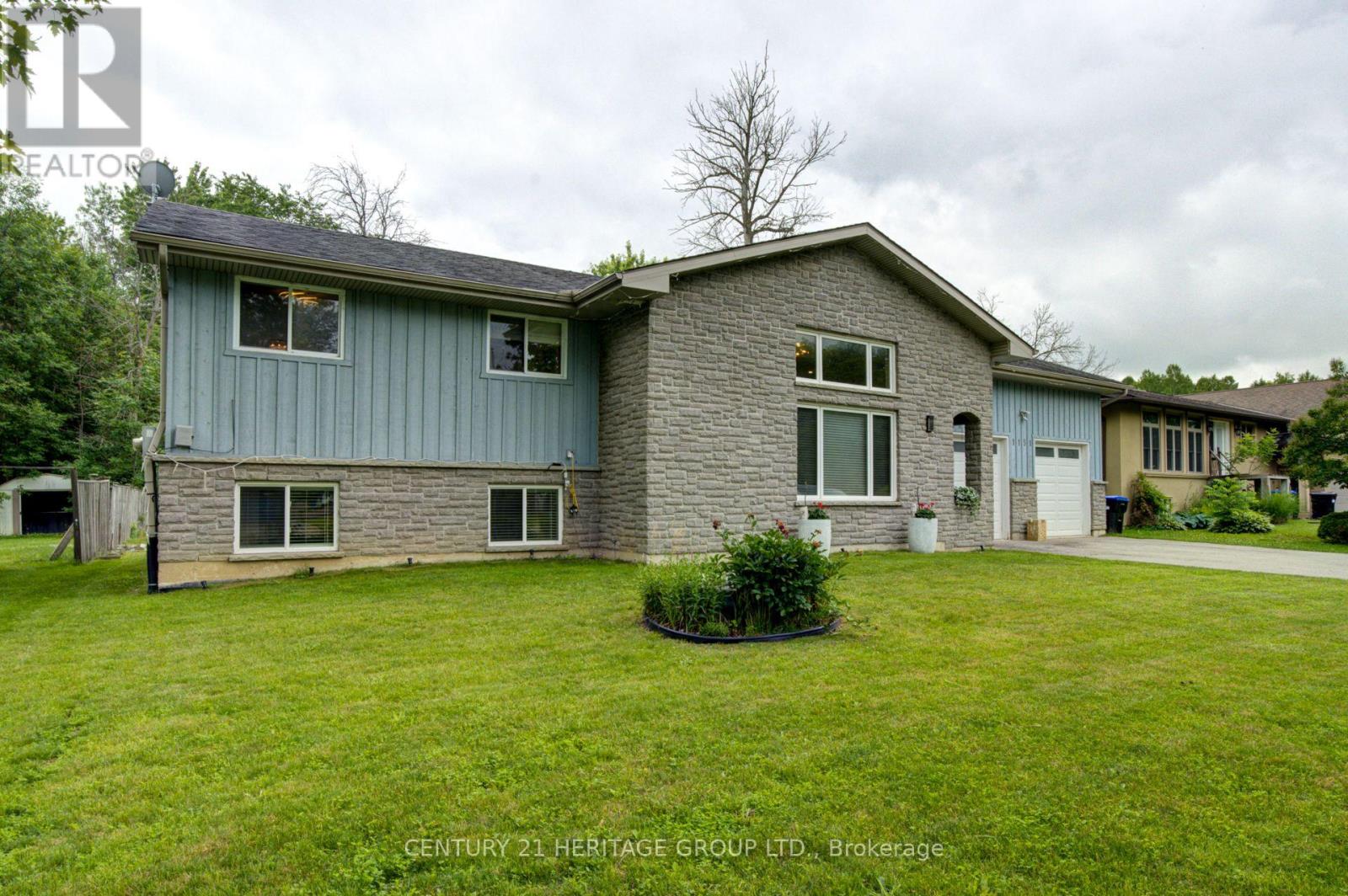 1151 Birch Road Property Photo 1