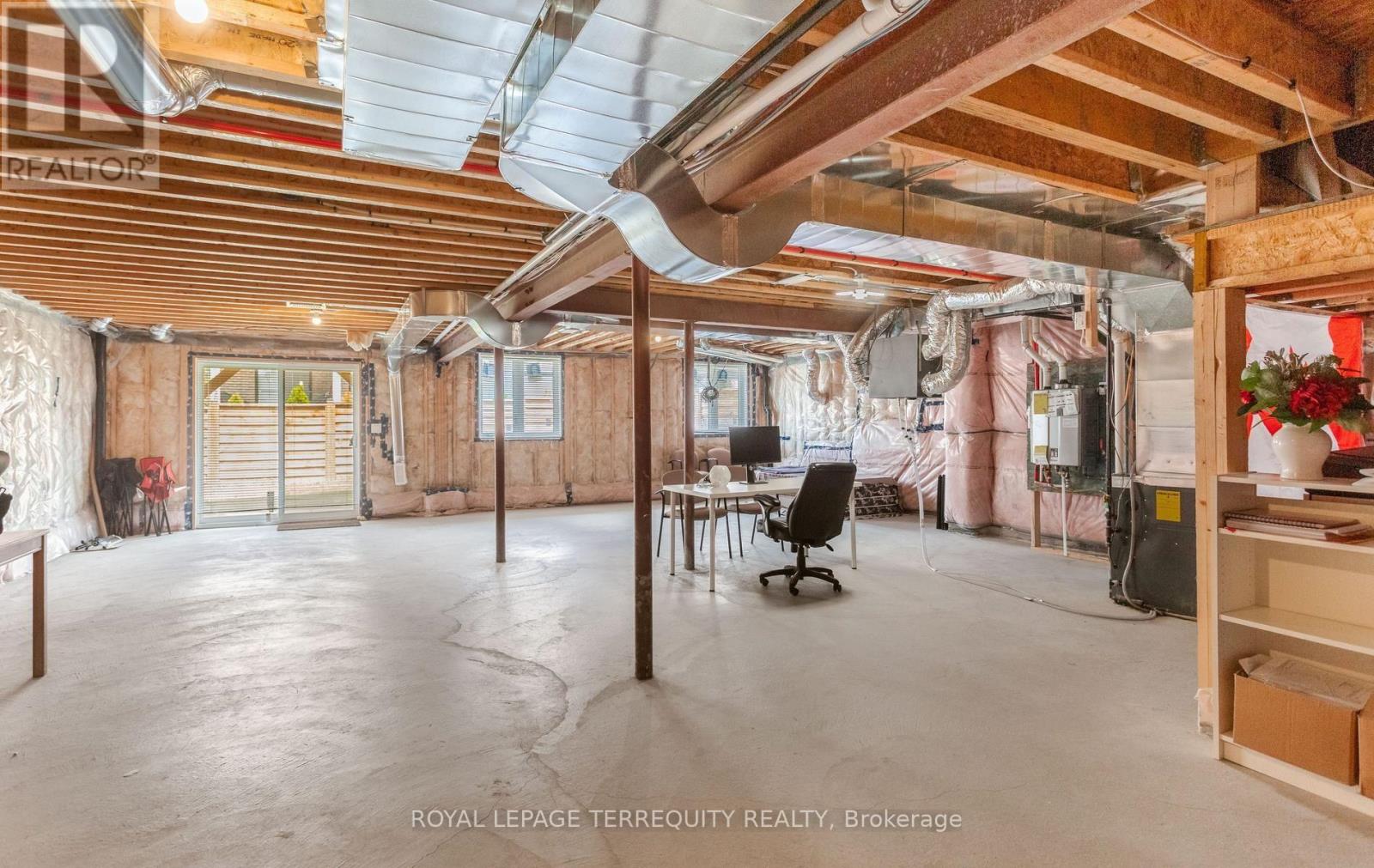 242 Factor Street Property Photo 40