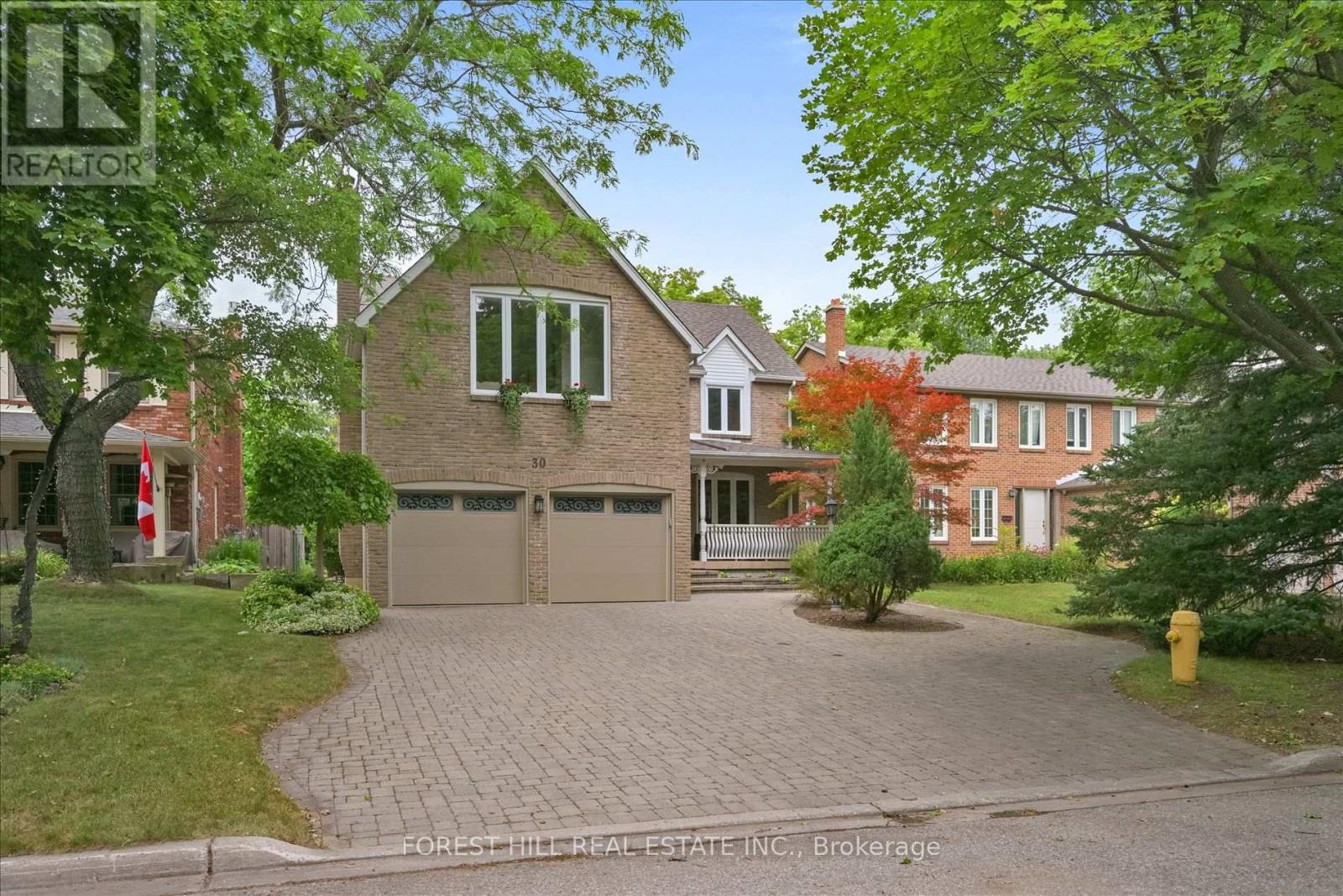 30 PENNOCK CRESCENT Property Photo 1