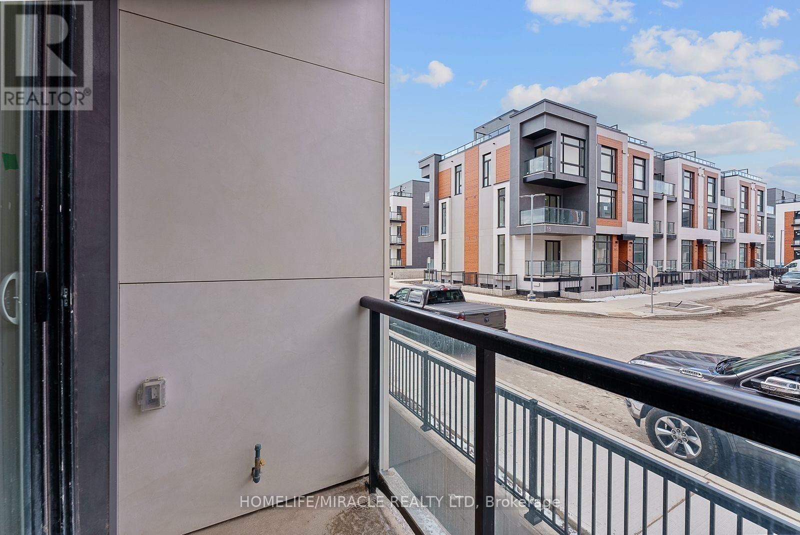 Th704 - 5 Steckley House Lane Property Photo 25
