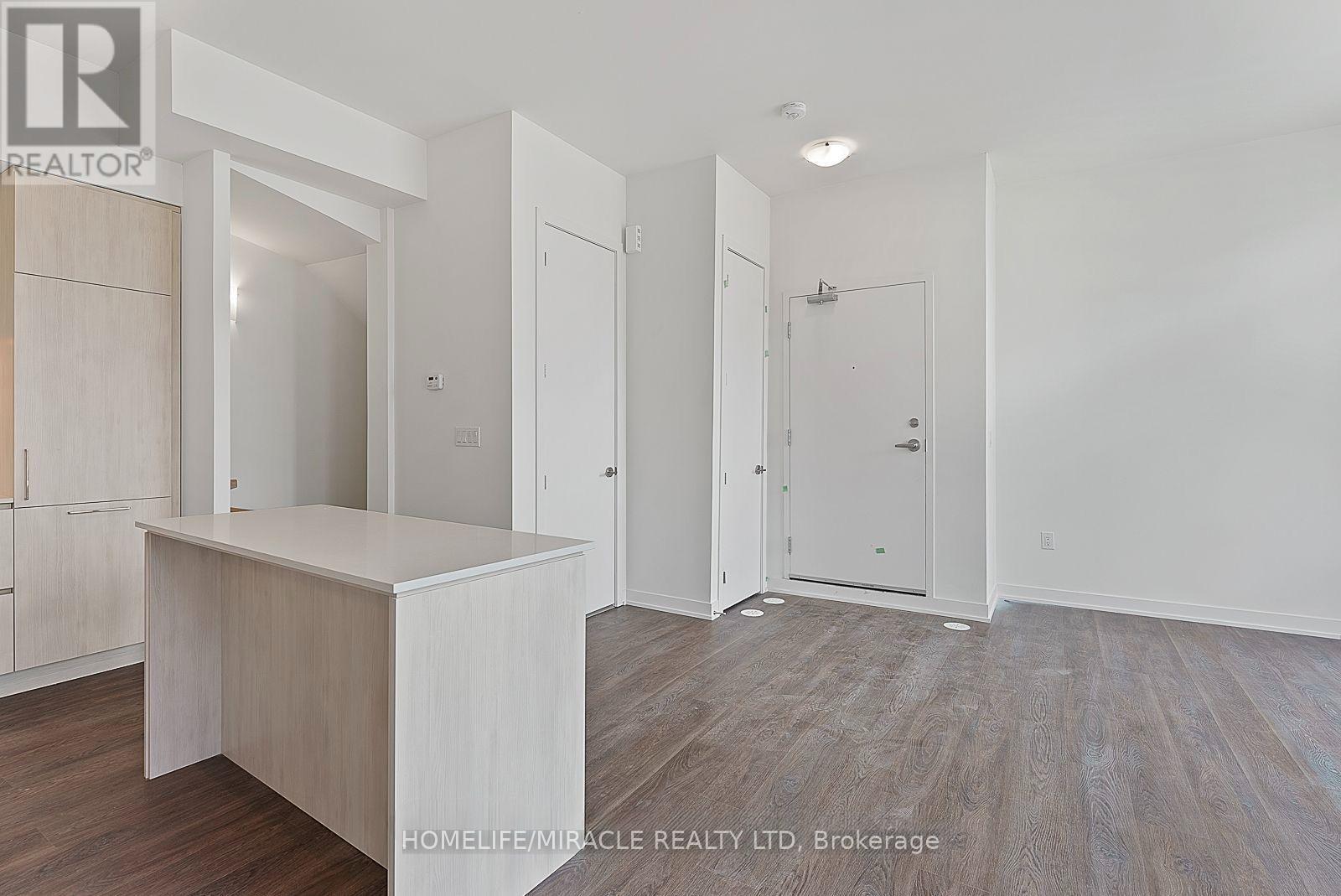 Th704 - 5 Steckley House Lane Property Photo 28