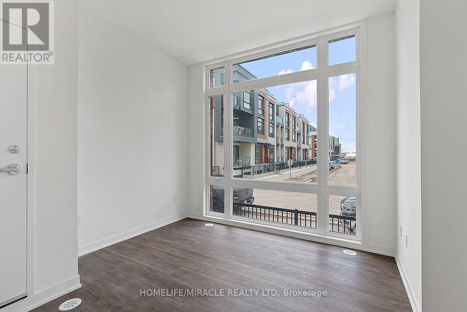 Th704 - 5 Steckley House Lane Property Photo 29