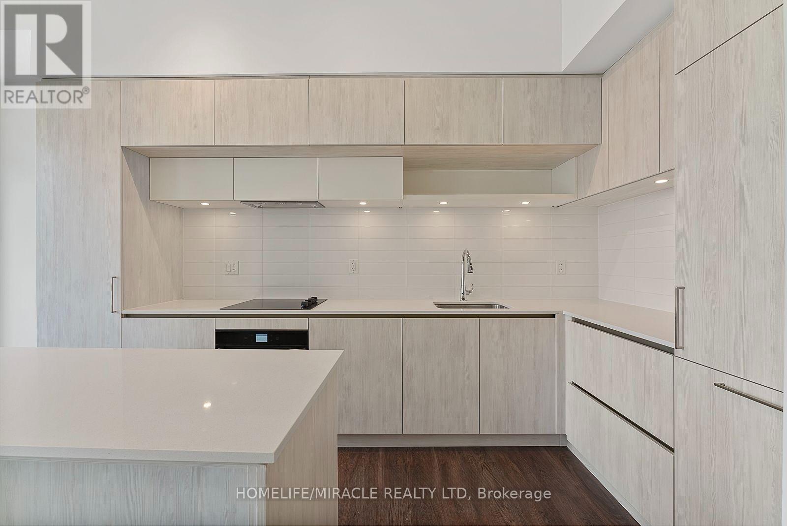 Th704 - 5 Steckley House Lane Property Photo 32
