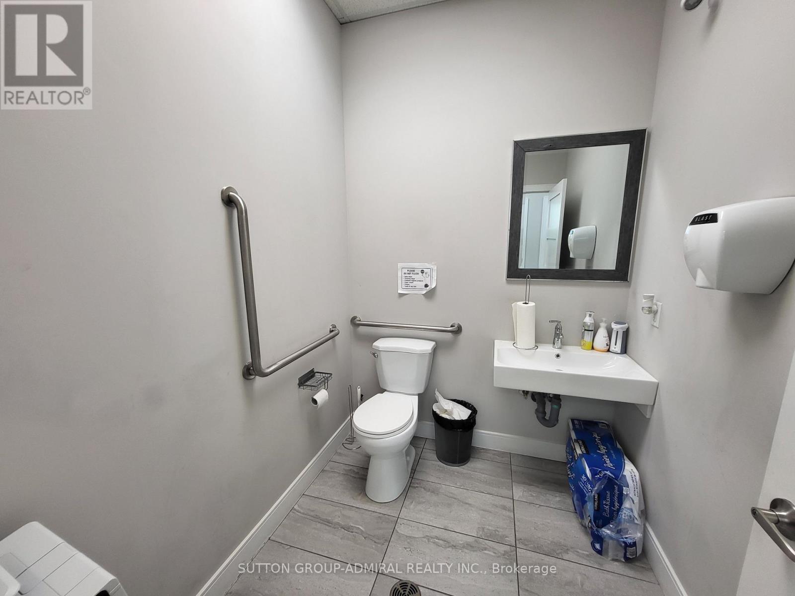 102 - 385 Connie Crescent Property Photo 23