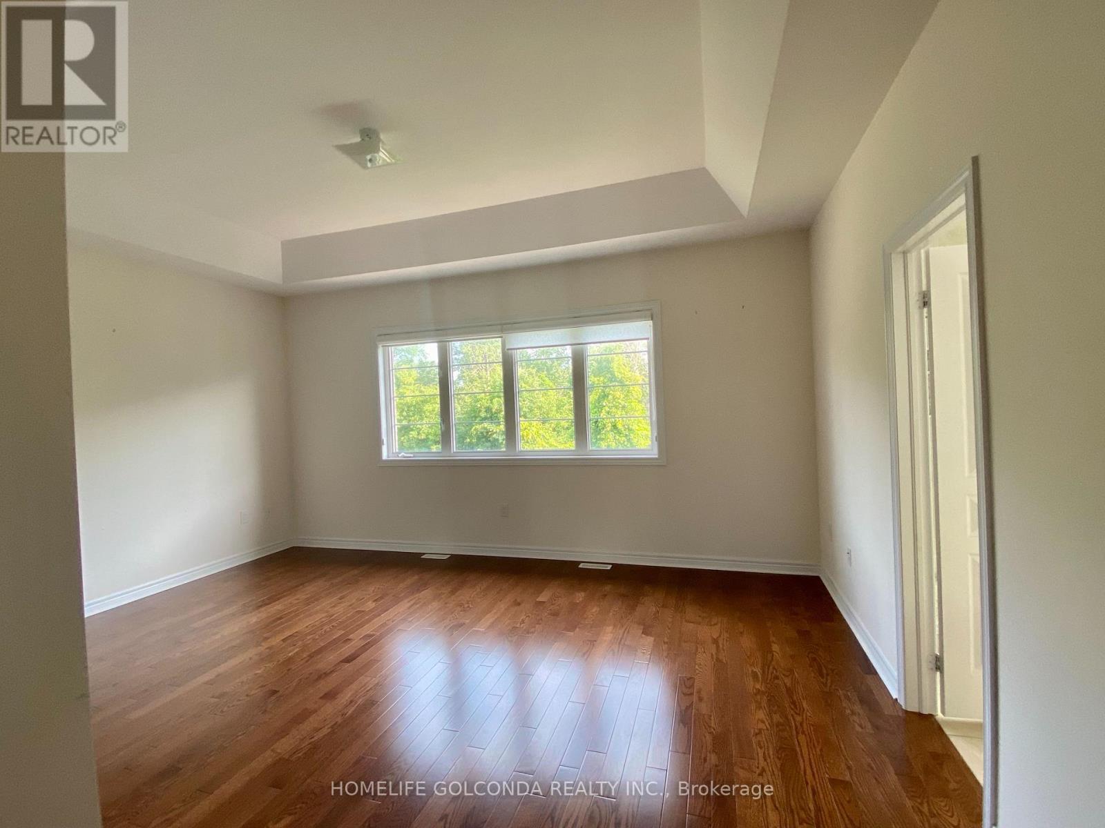 160 Chouinard Way Property Photo 14