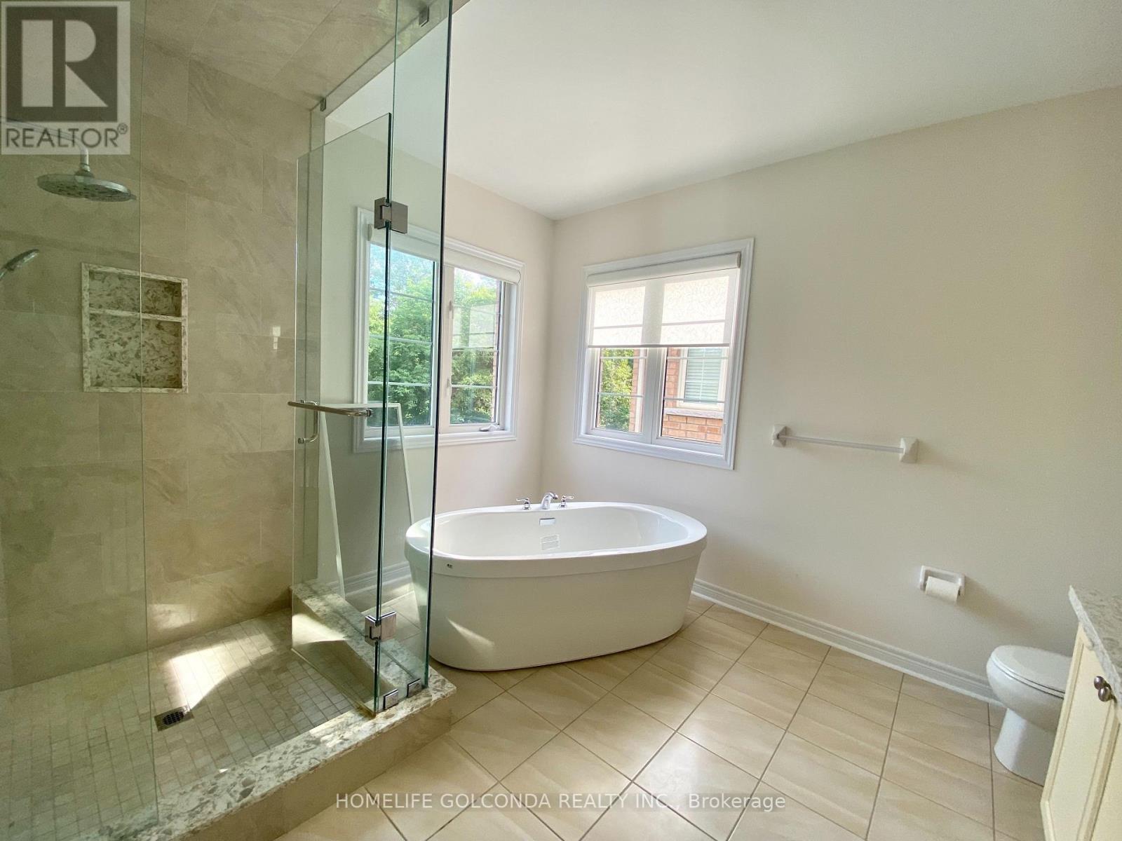 160 Chouinard Way Property Photo 19