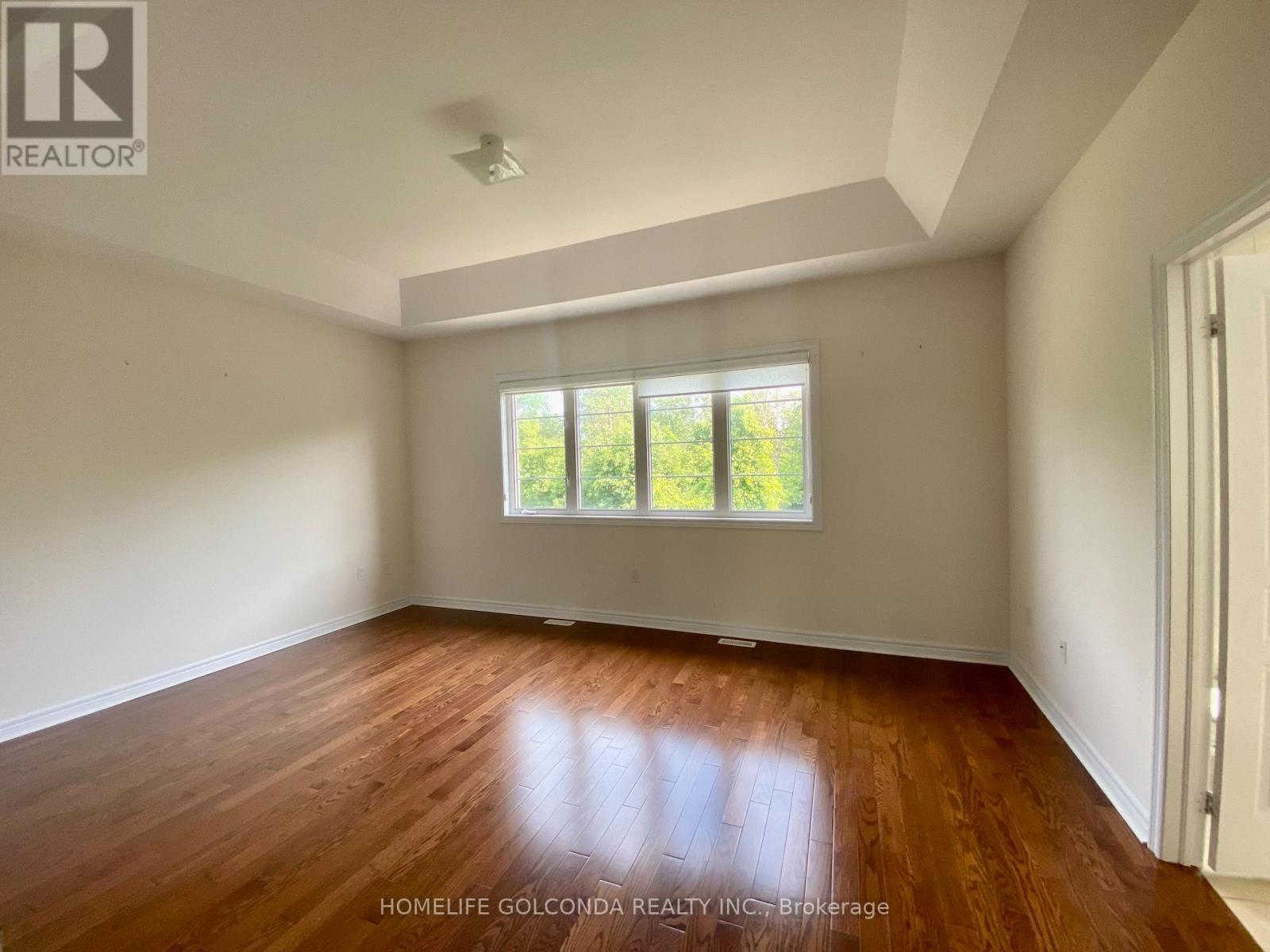 160 Chouinard Way Property Photo 23