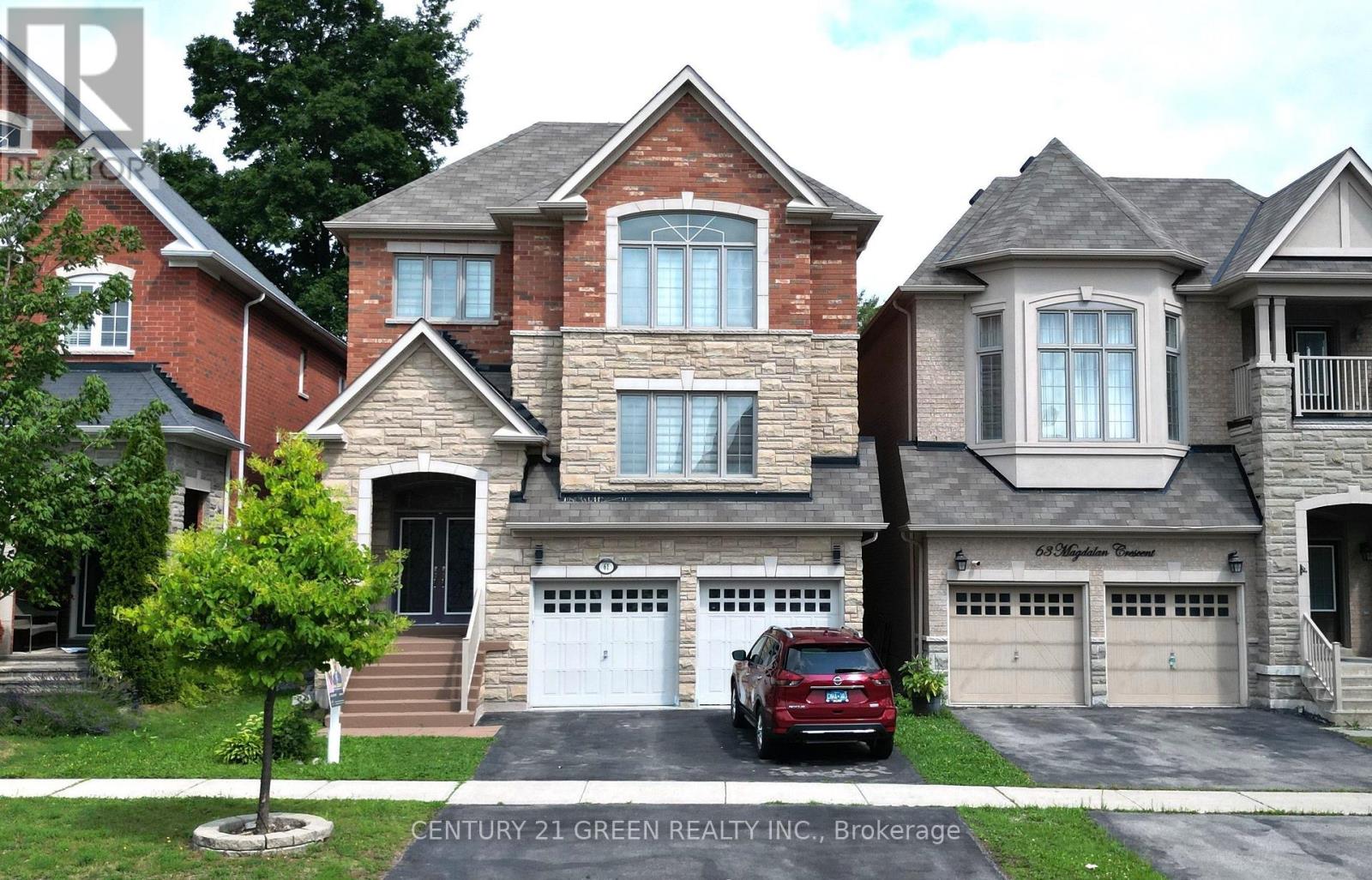 61 MAGDALAN CRESCENT