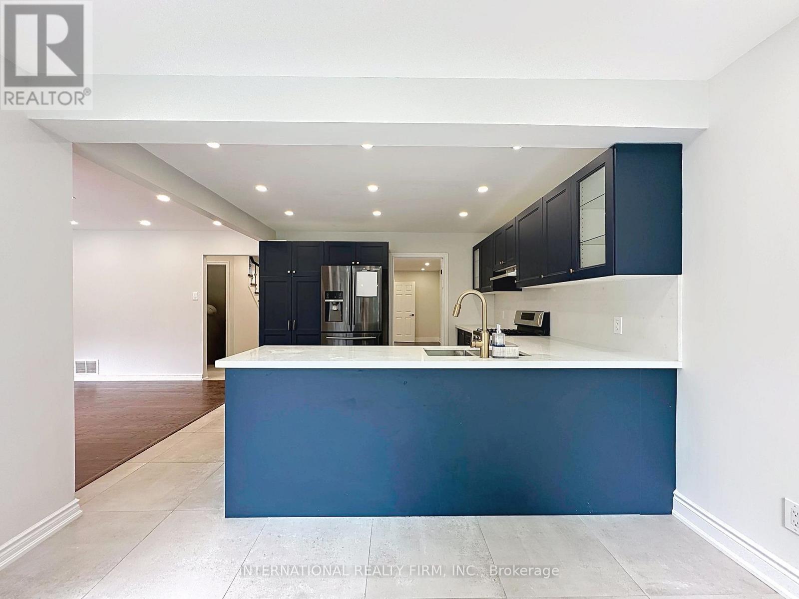 21 Mayvern Crescent Property Photo 14