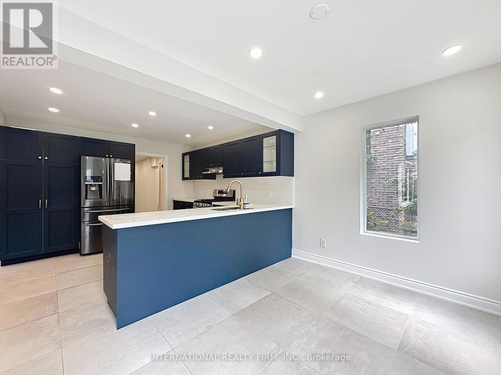 21 Mayvern Crescent Property Photo 16