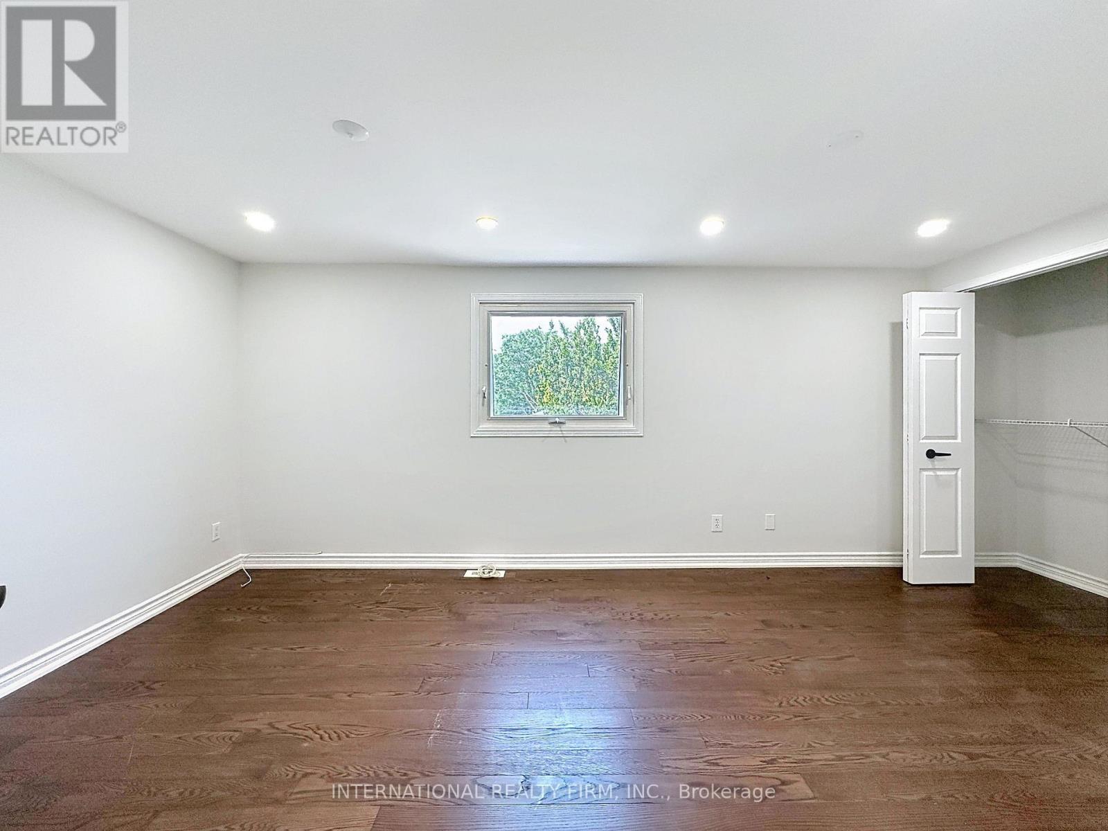 21 Mayvern Crescent Property Photo 27