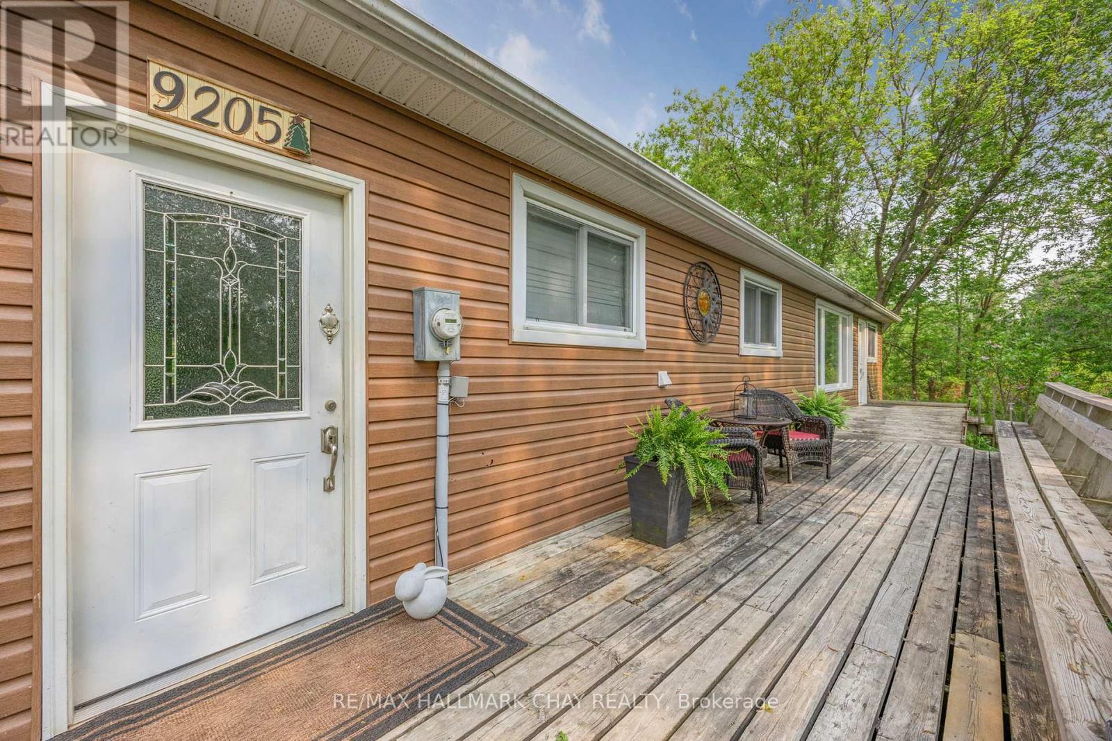 9205 Mckinnon Road Property Photo 11