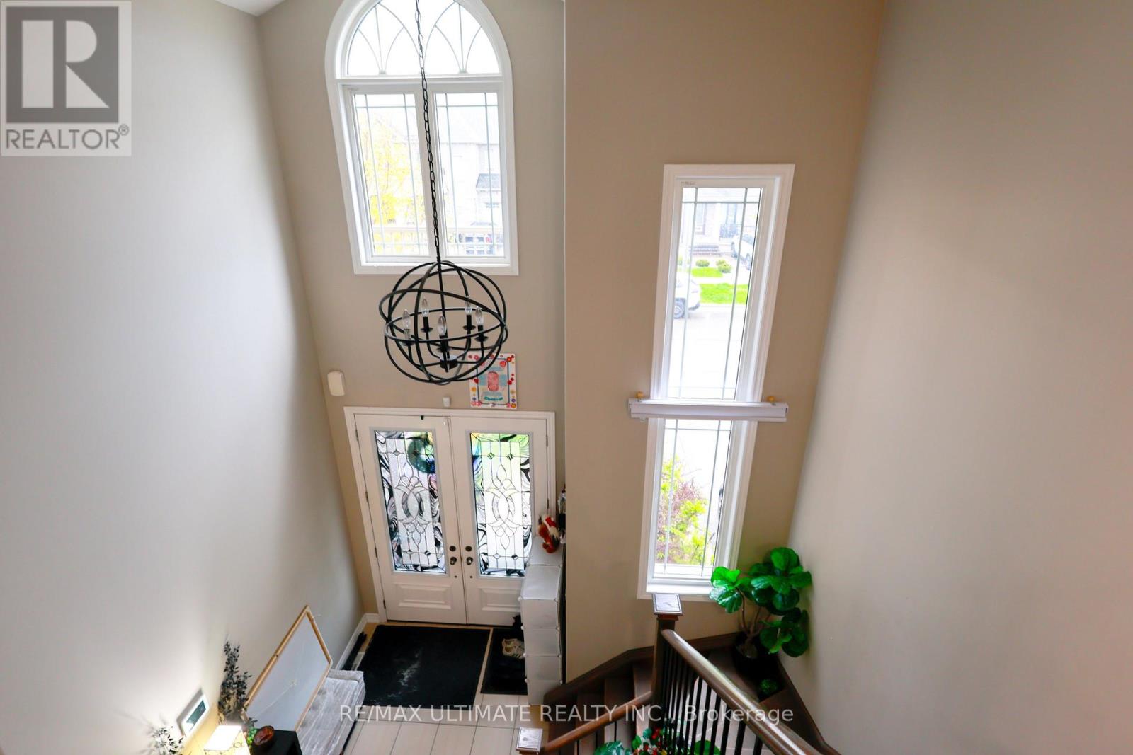 42 Walker Boulevard Property Photo 5