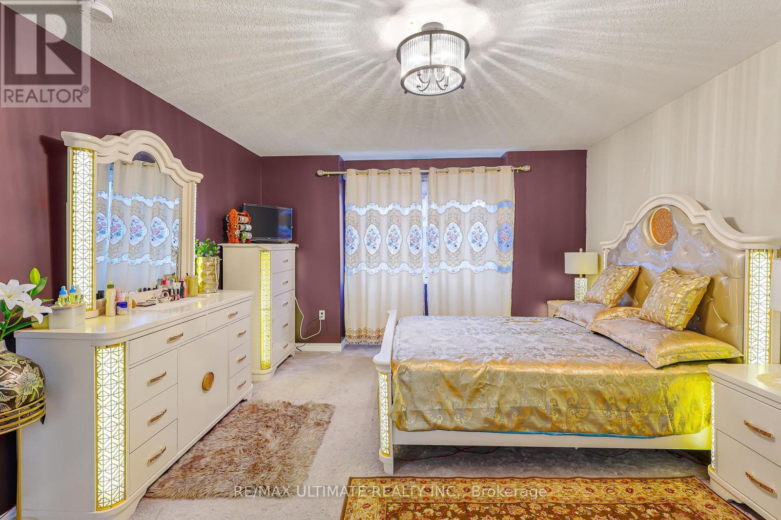 42 Walker Boulevard Property Photo 17