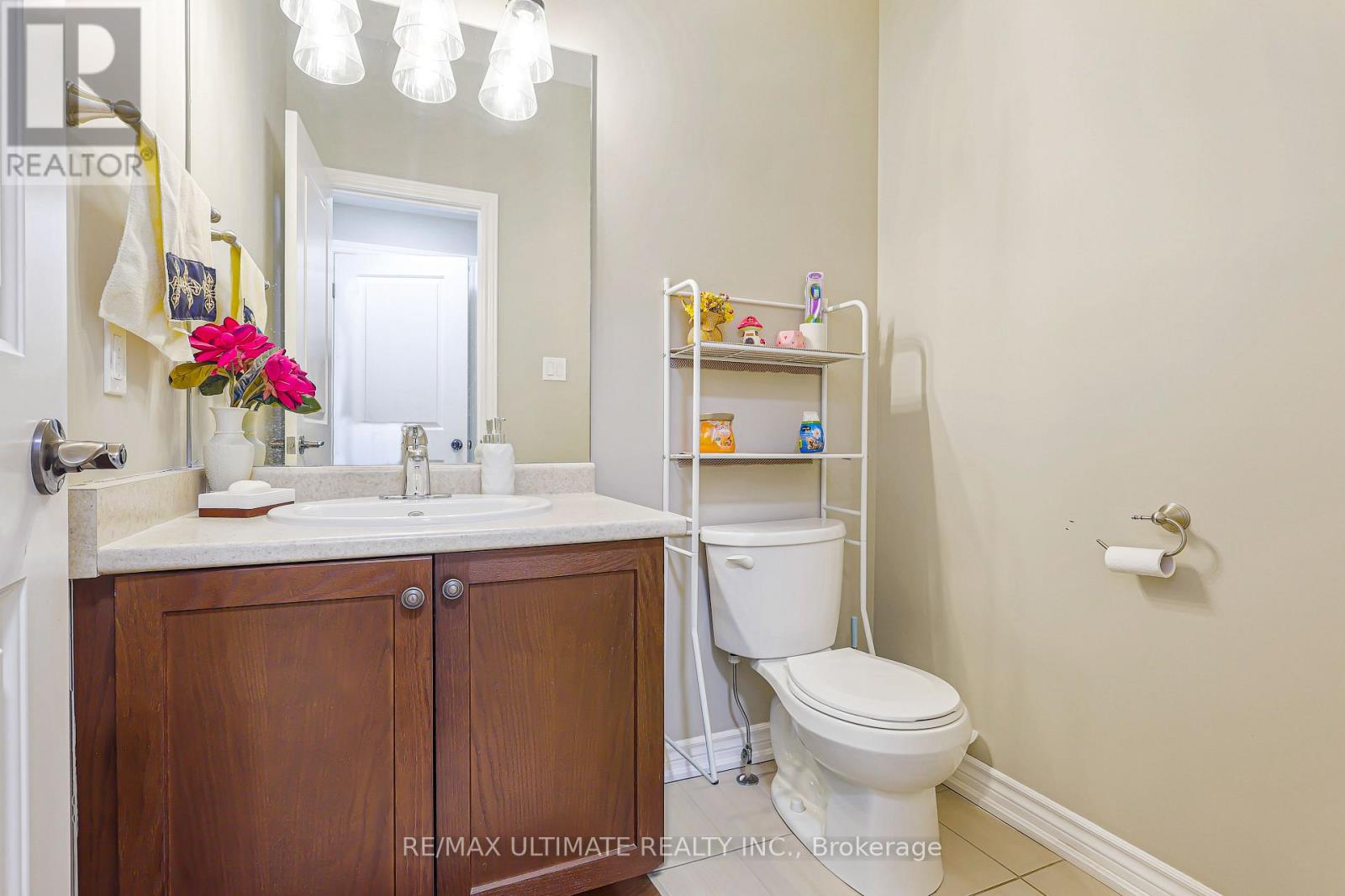 42 Walker Boulevard Property Photo 28