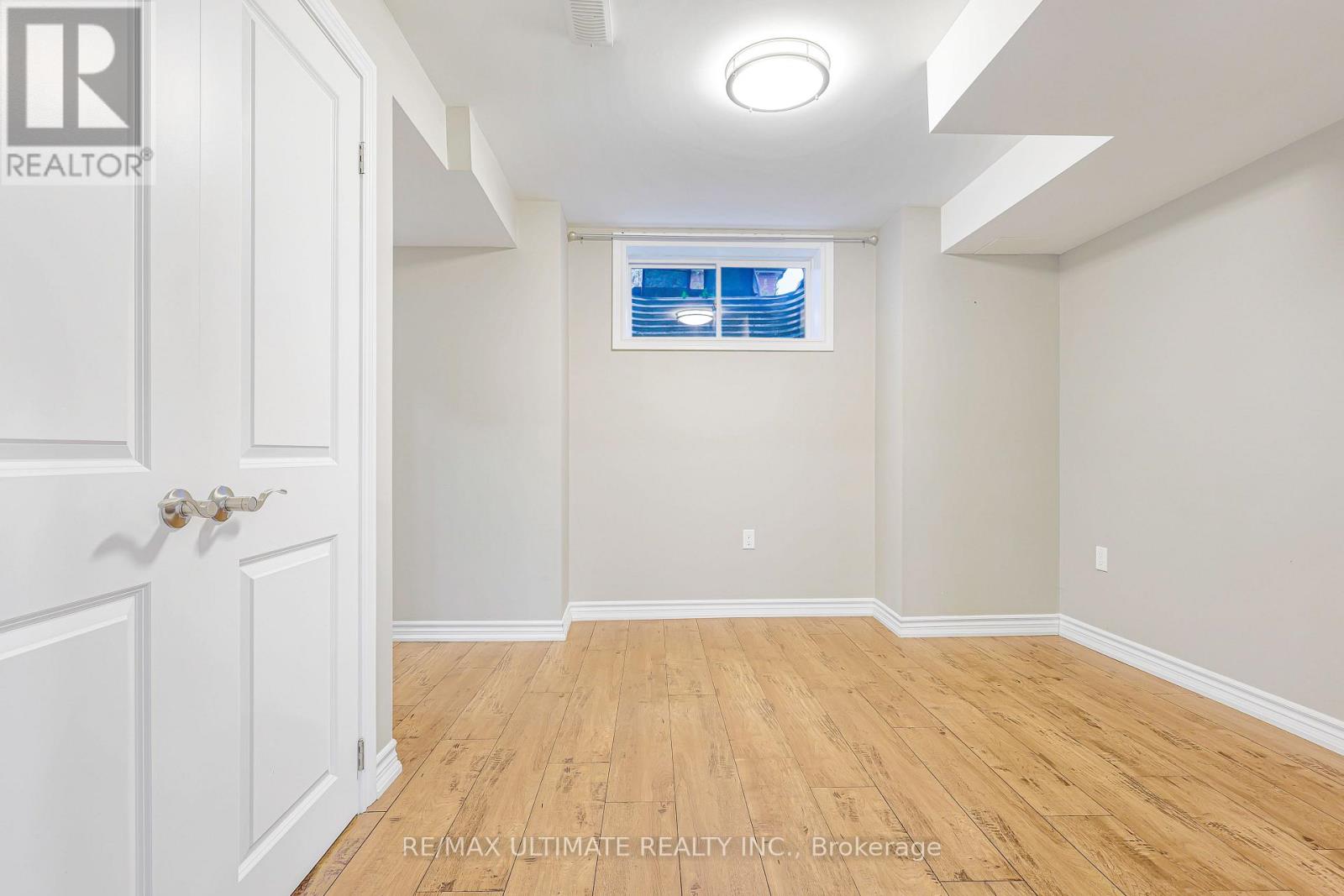 42 Walker Boulevard Property Photo 38