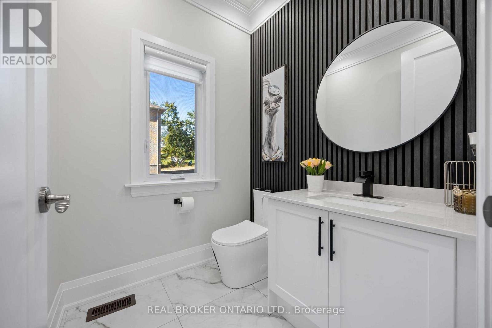 2236 Pemberton Way Property Photo 27