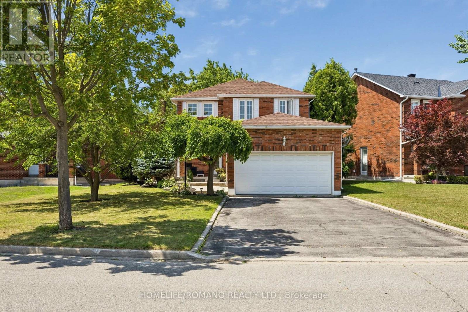 54 Links Road Property Photo 1