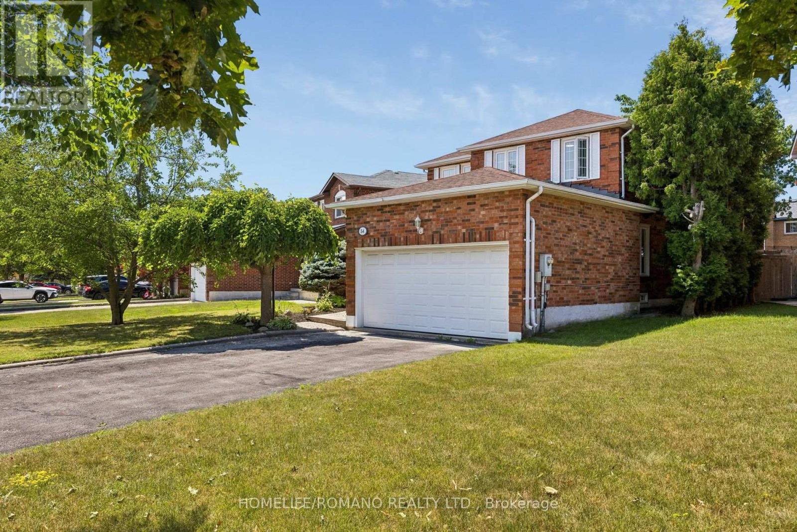54 Links Road Property Photo 2