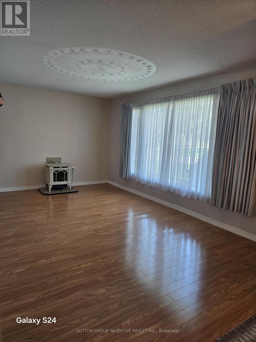 36 Weeping Willow Drive Property Photo 3