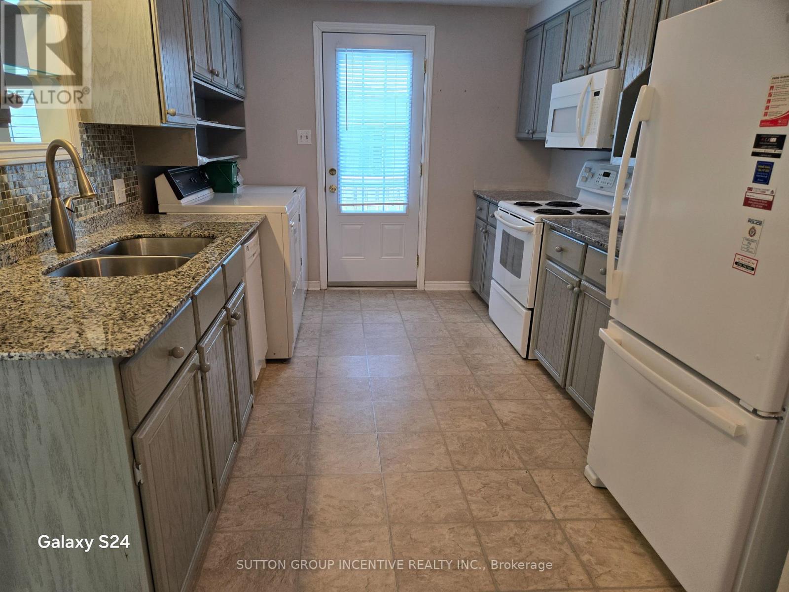 36 Weeping Willow Drive Property Photo 6