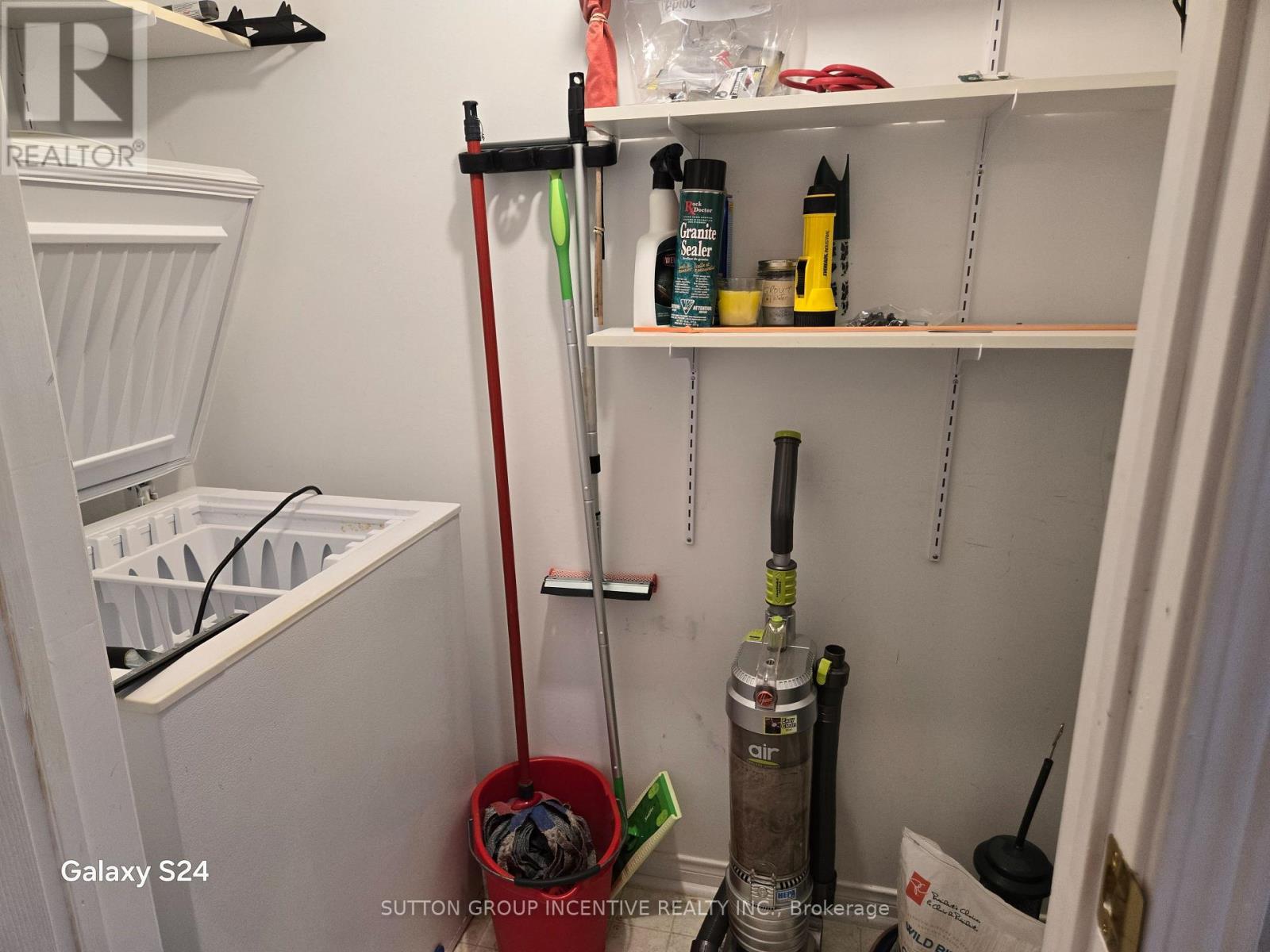 36 Weeping Willow Drive Property Photo 15