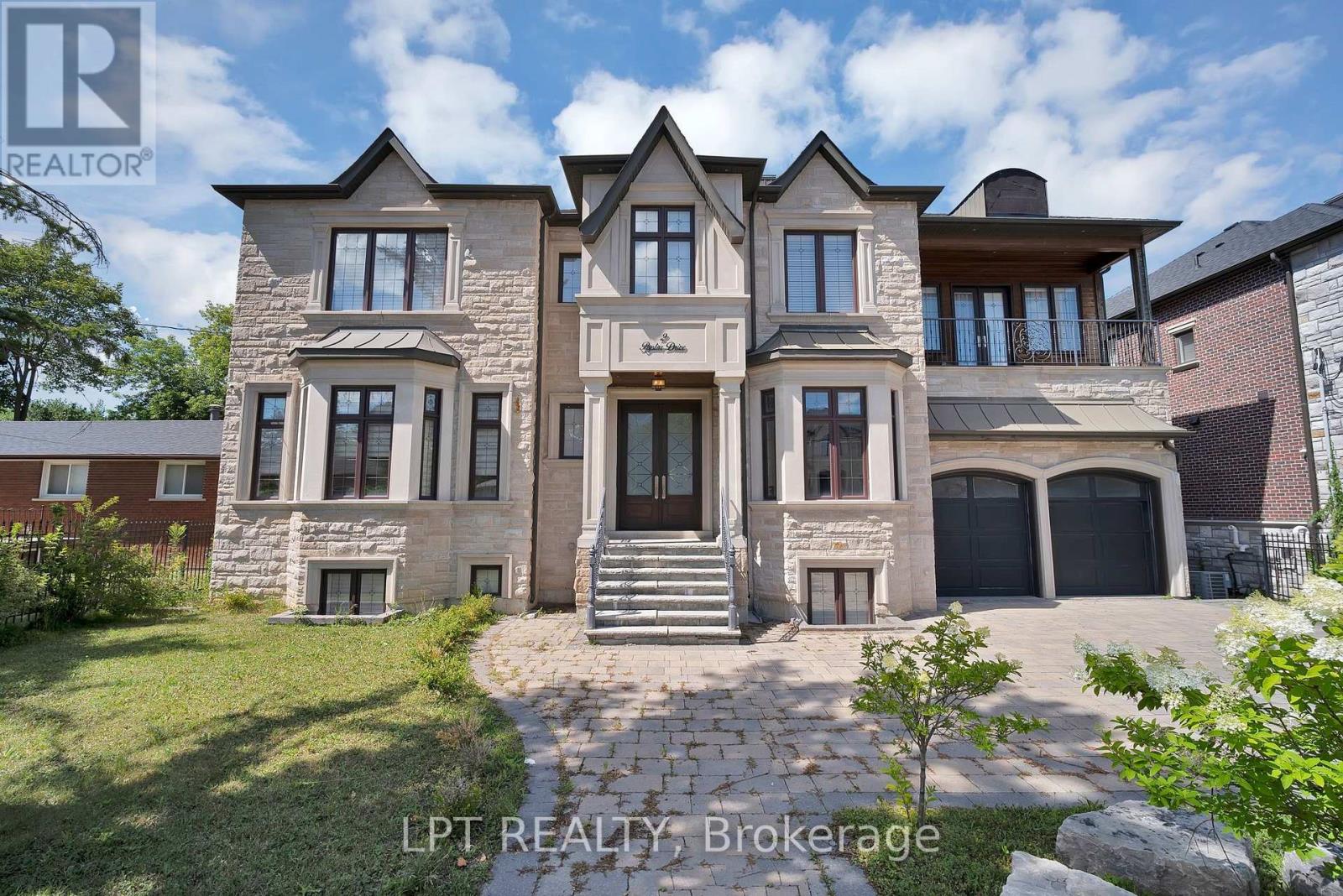 2 Poplar Drive Property Photo 1