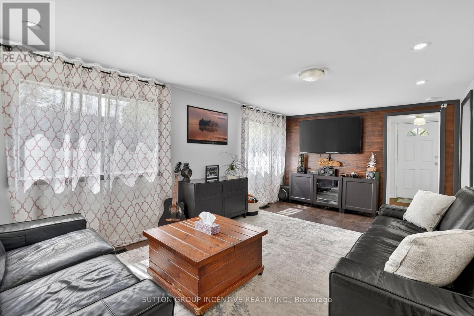 191 Ways Bay Drive Property Photo 12