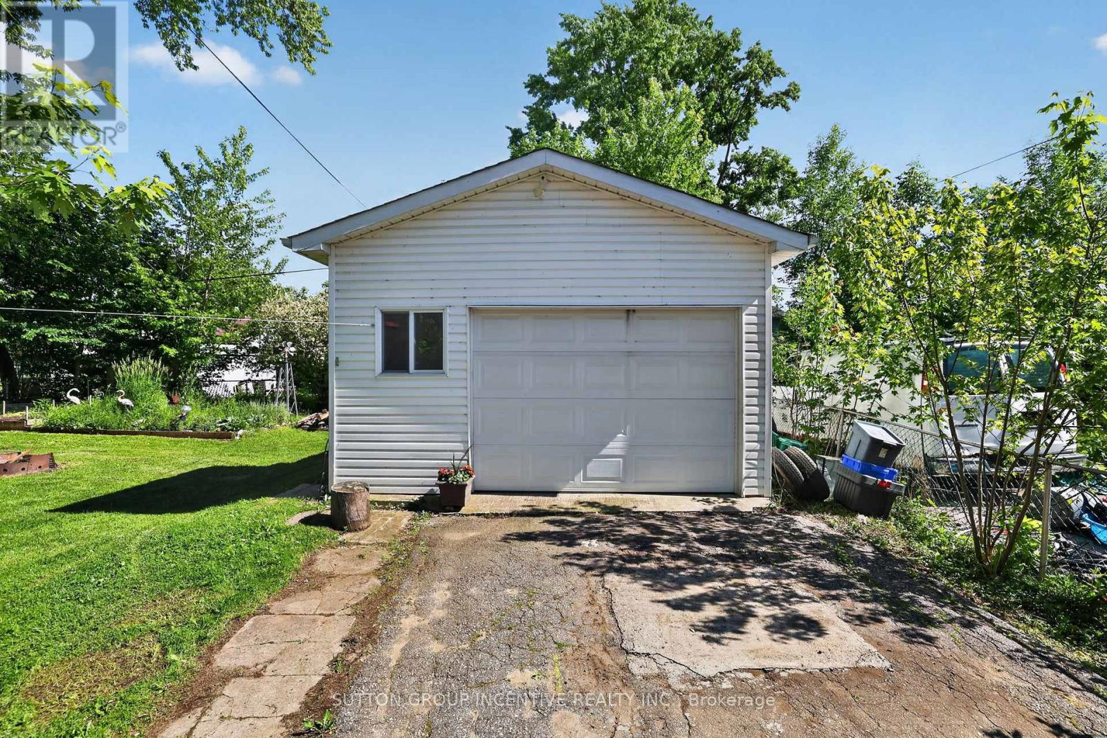 191 Ways Bay Drive Property Photo 39