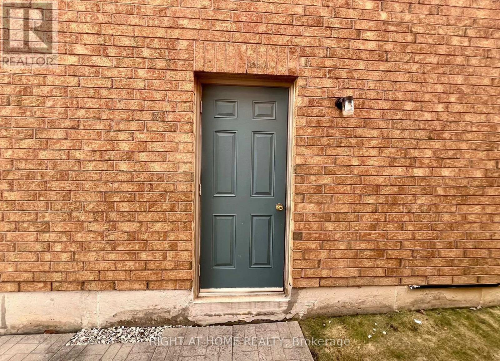 99 Ascalon Drive Property Photo 11