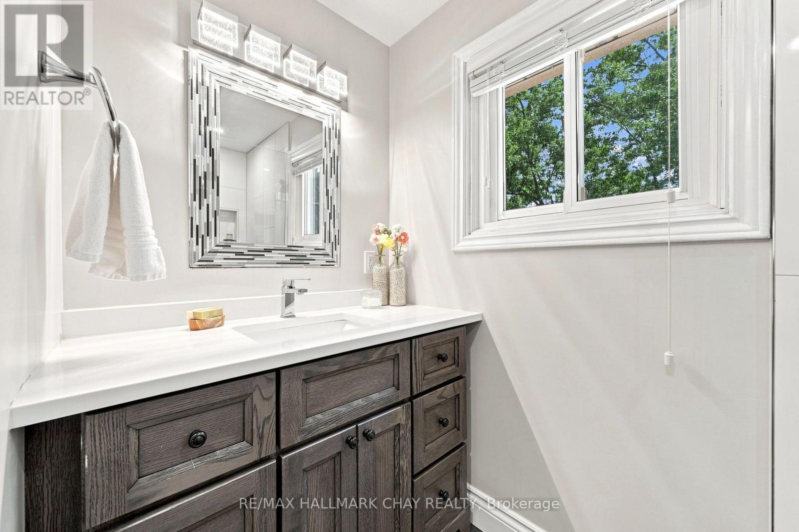 3 John Street Property Photo 37