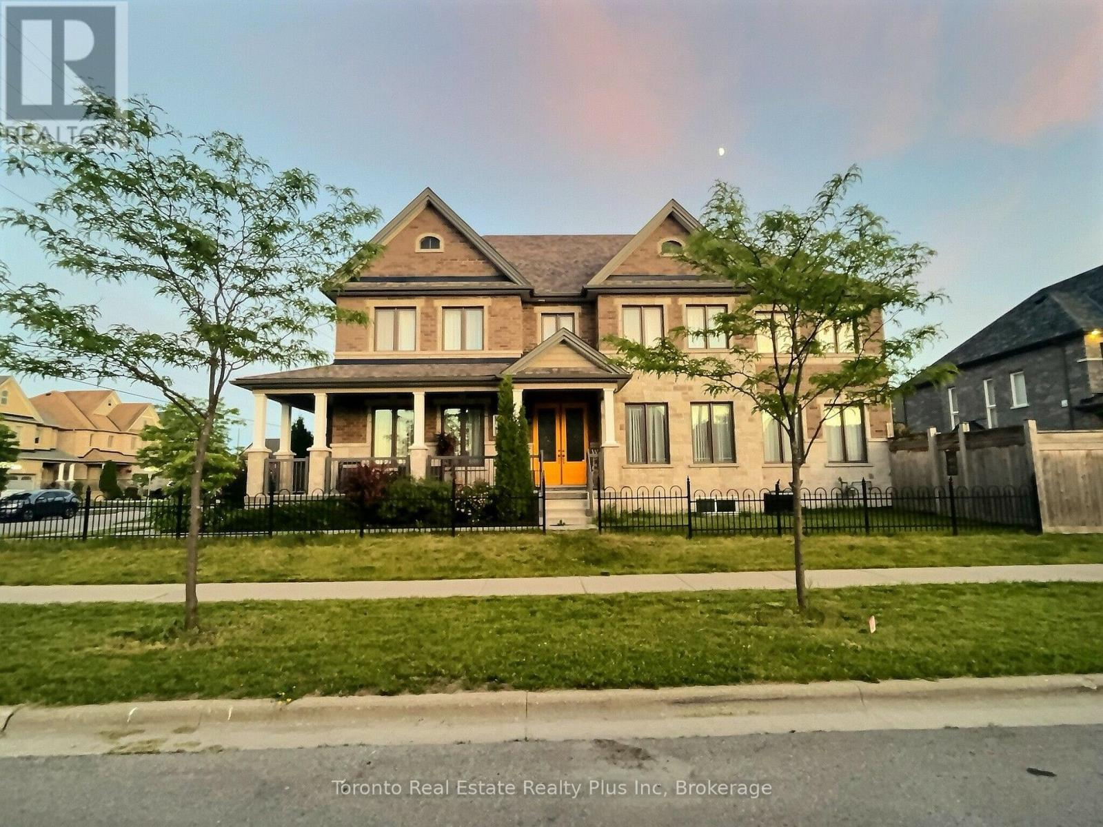 214 Eighth Avenue Property Photo 1