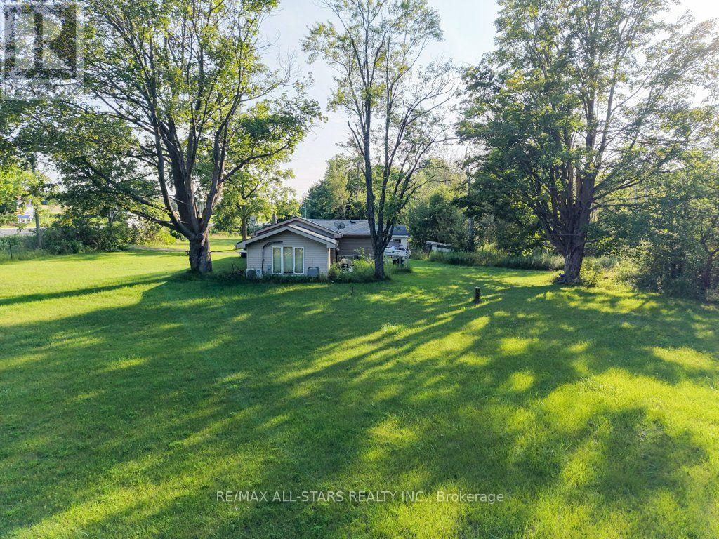 6059 6th Concession Property Photo 8