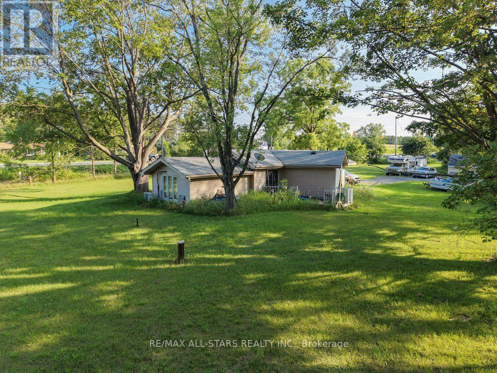 6059 6th Concession Property Photo 9
