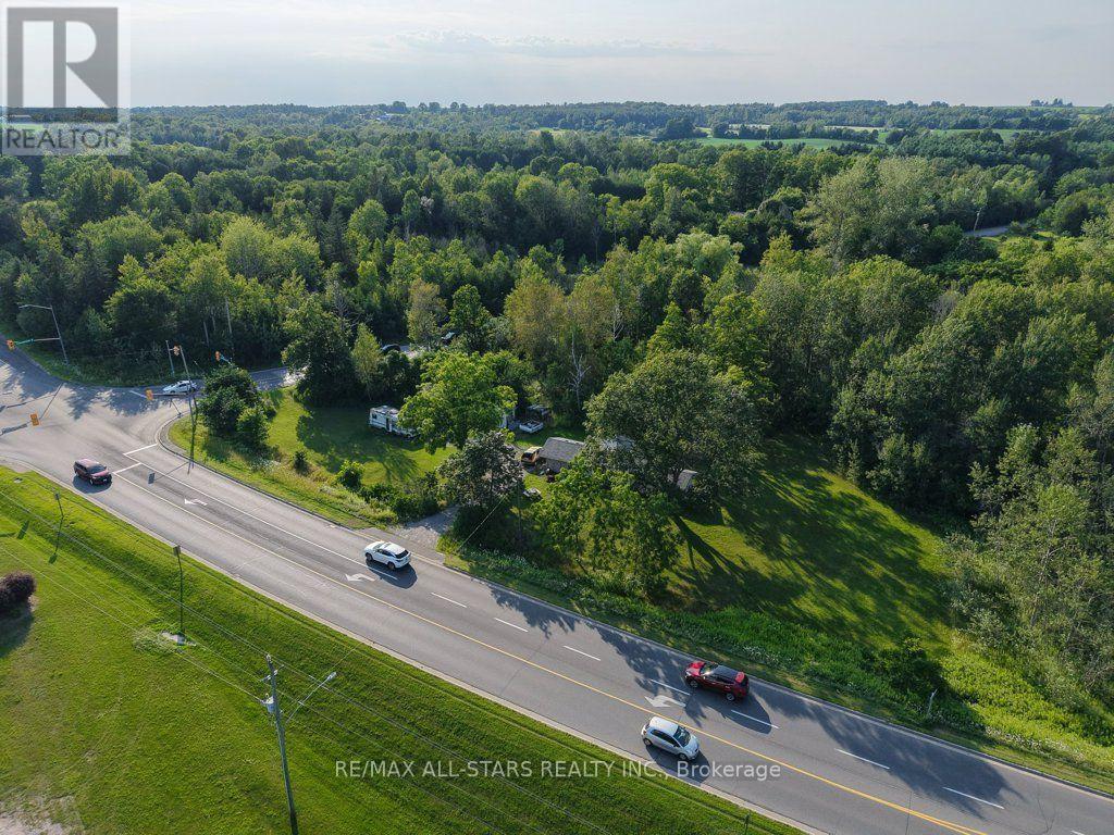 6059 6th Concession Property Photo 32