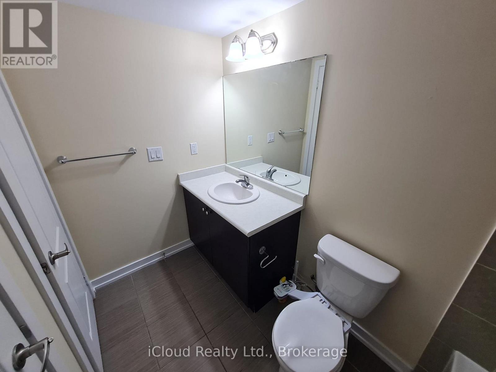 1001 - 55 Lindcrest Manor Property Photo 15