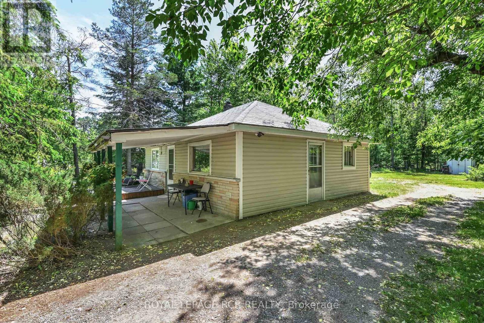 7262 County Road 13 Property Photo 1