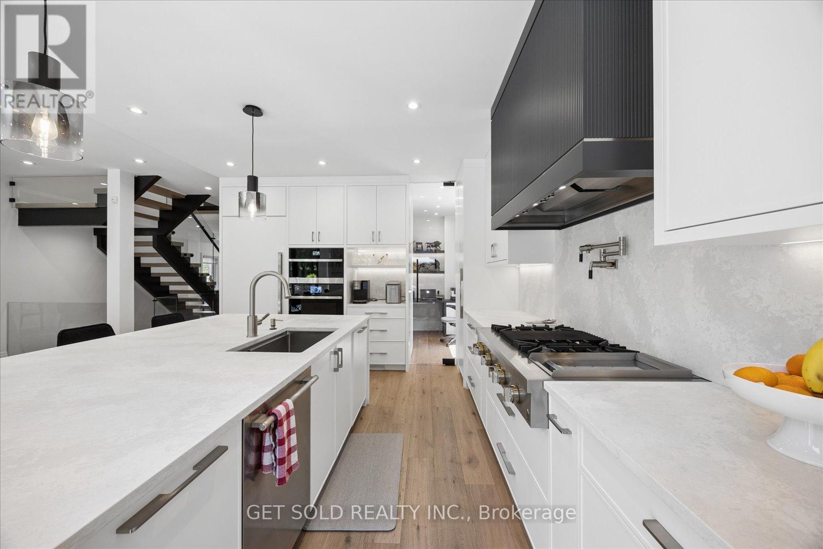 64 Spence Drive Property Photo 14
