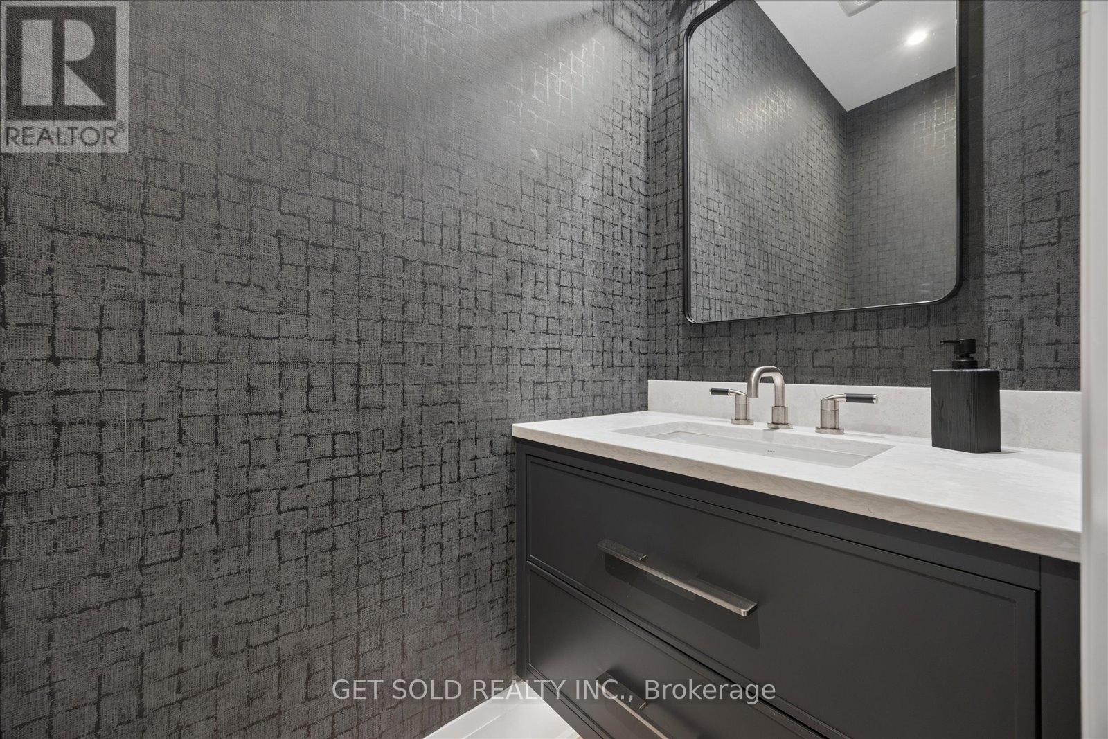 64 Spence Drive Property Photo 17