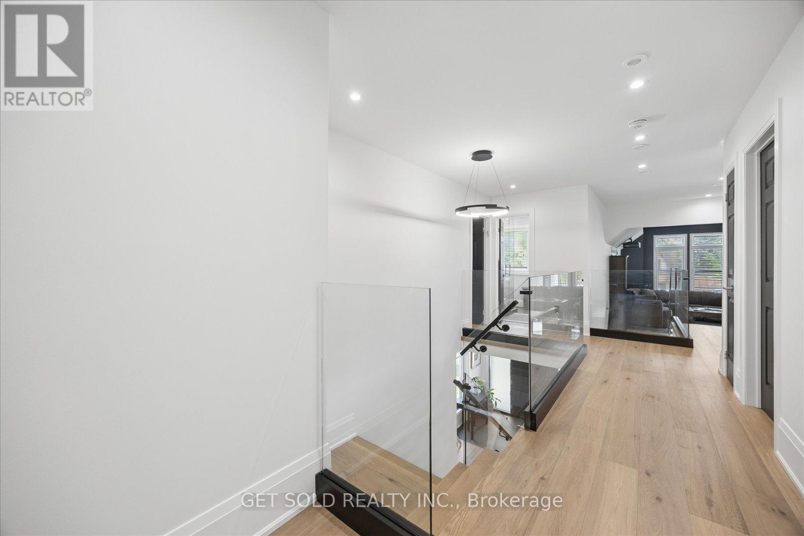 64 Spence Drive Property Photo 21