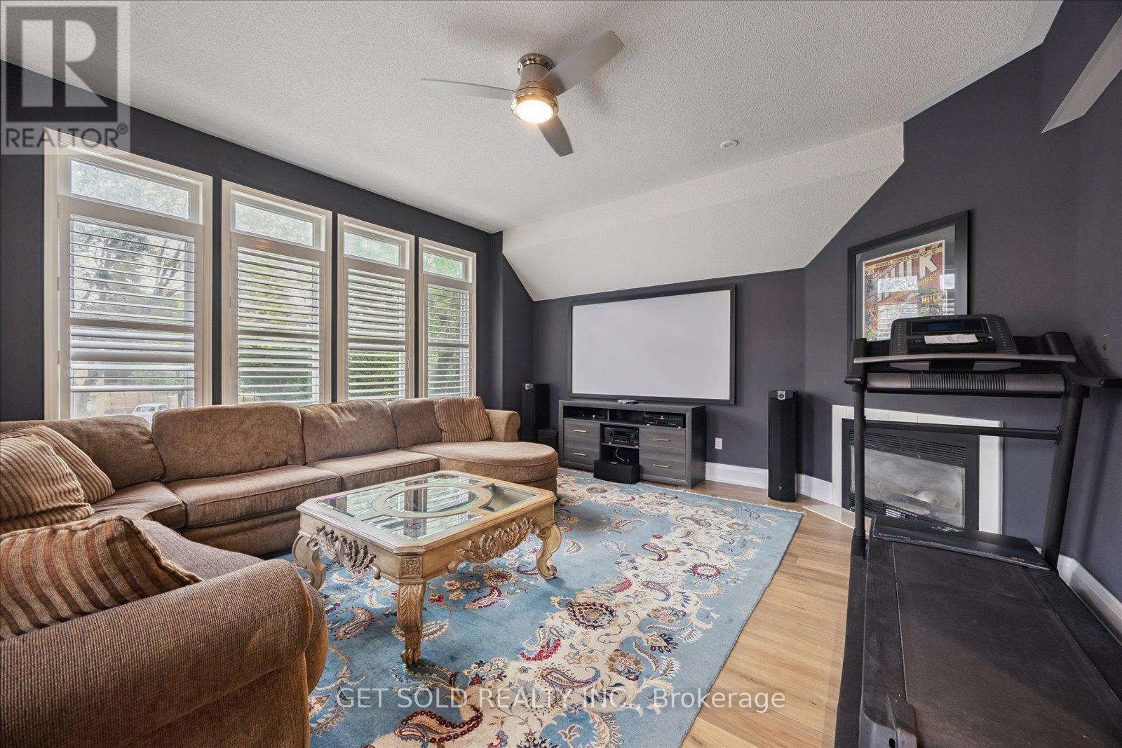 64 Spence Drive Property Photo 22