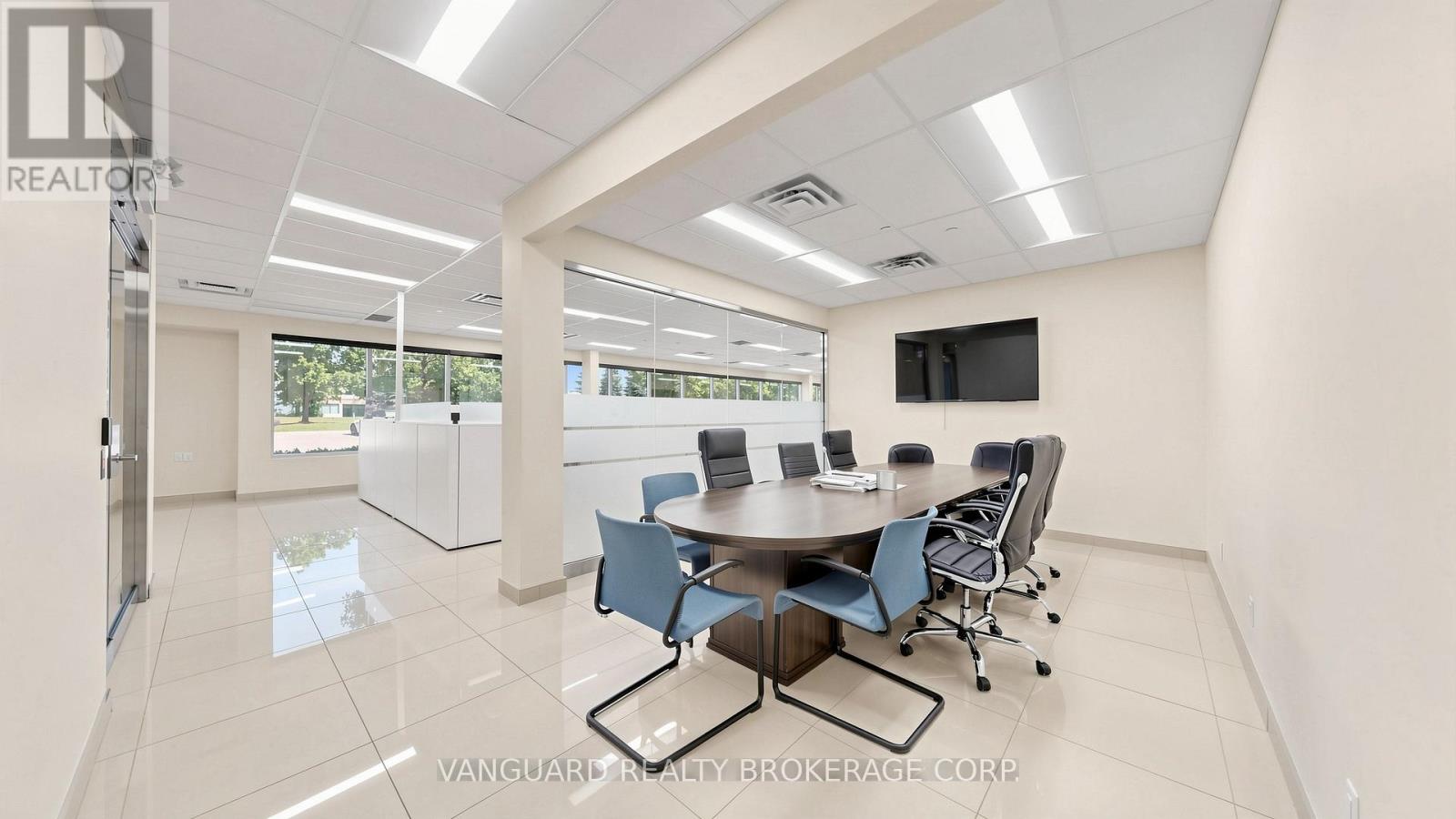 2891 Langstaff Road Property Photo 6